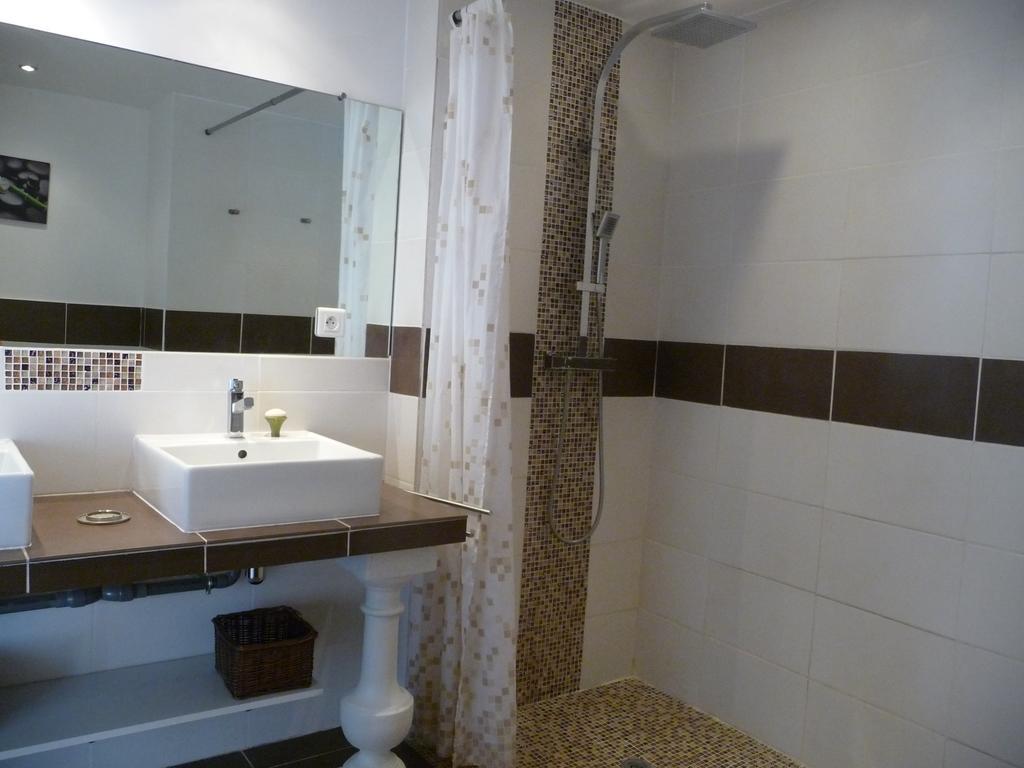Appartement Castagniers Eksteriør bilde